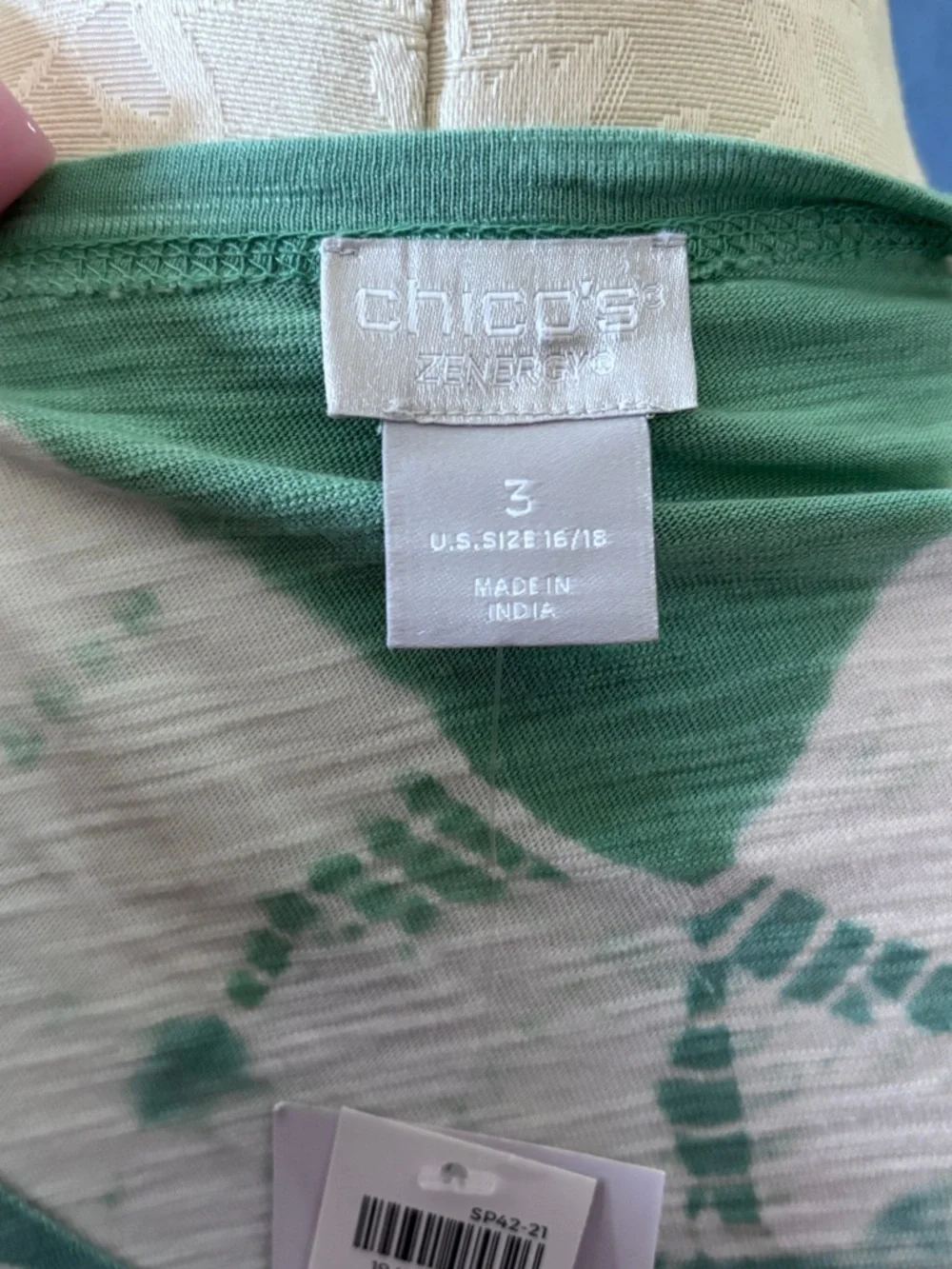 Chico’s Zenergy Tie Dye Tunic Top in Mint Green and White - NWT Size 3 (16/18) - Picture 9 of 10